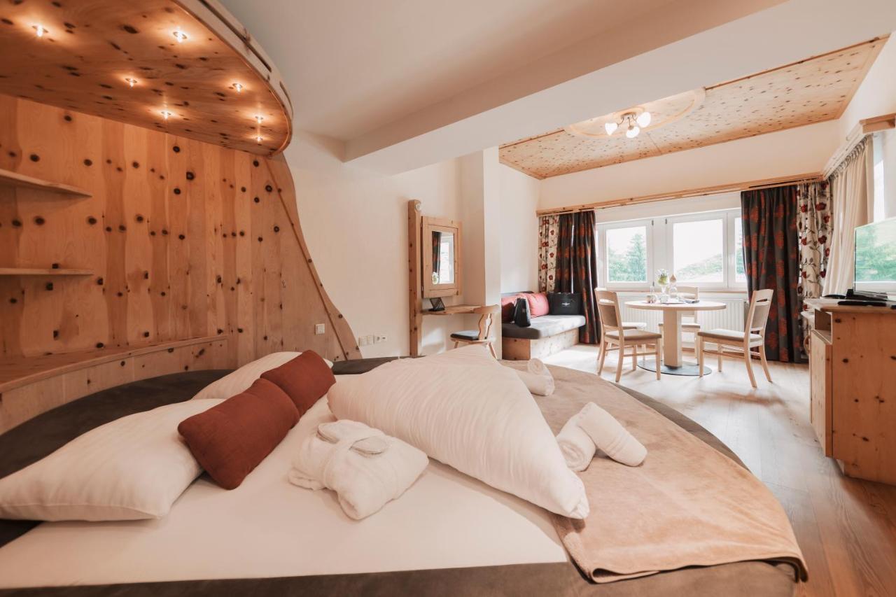 Wellness Aparthotel Panorama Alpin - Ferienwohnungen Jerzens Im Pitztal Exteriör bild
