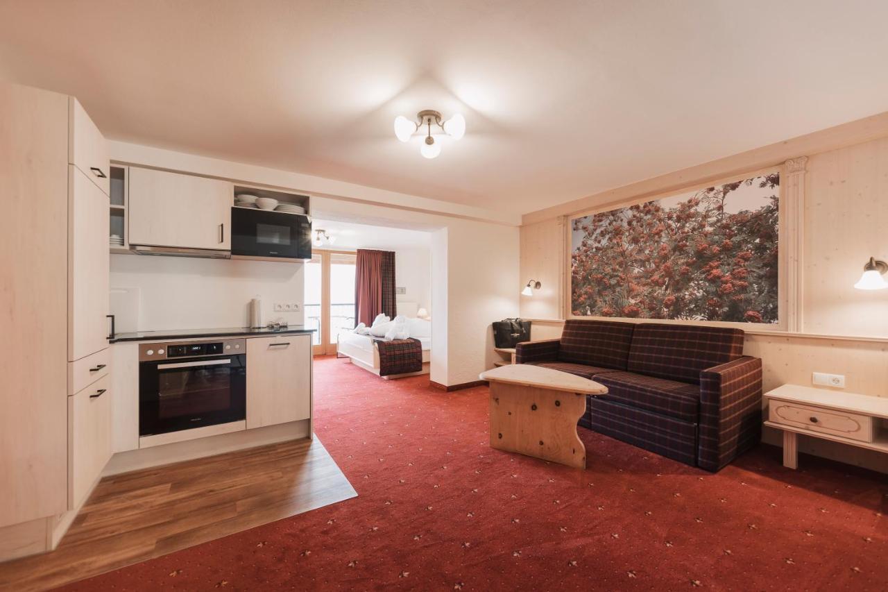 Wellness Aparthotel Panorama Alpin - Ferienwohnungen Jerzens Im Pitztal Exteriör bild