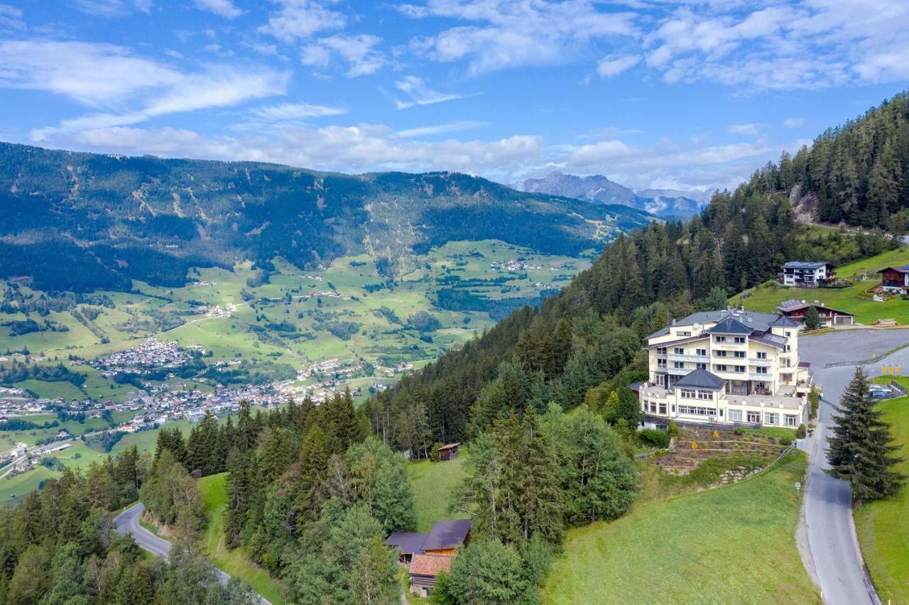 Wellness Aparthotel Panorama Alpin - Ferienwohnungen Jerzens Im Pitztal Exteriör bild