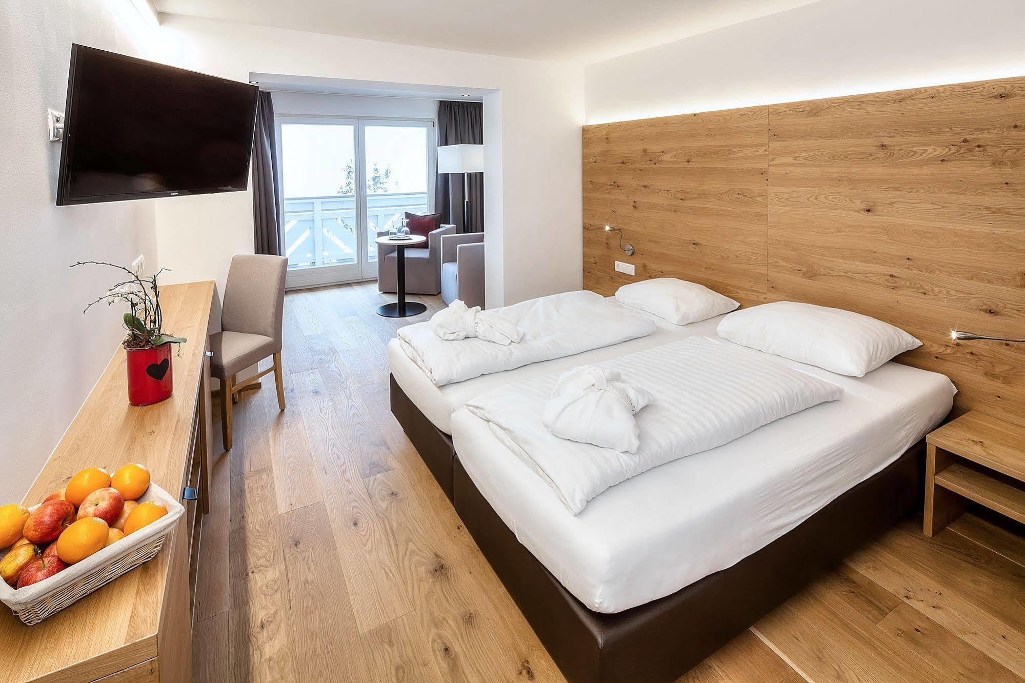 Wellness Aparthotel Panorama Alpin - Ferienwohnungen Jerzens Im Pitztal Exteriör bild